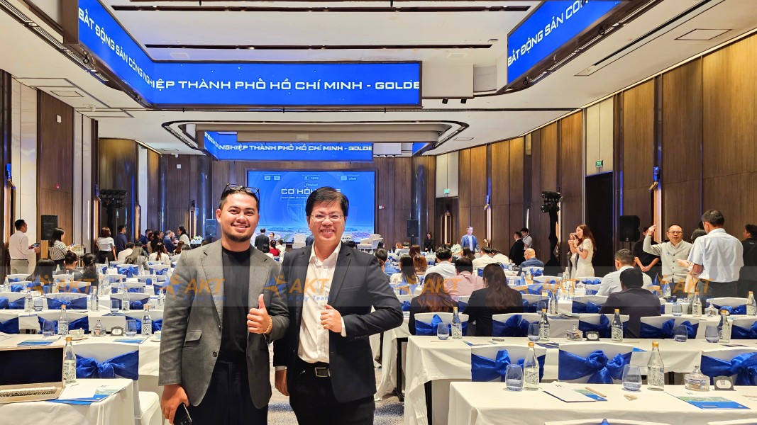 Interpreting for AKT at the 2025 Ho Chi Minh City real estate conference