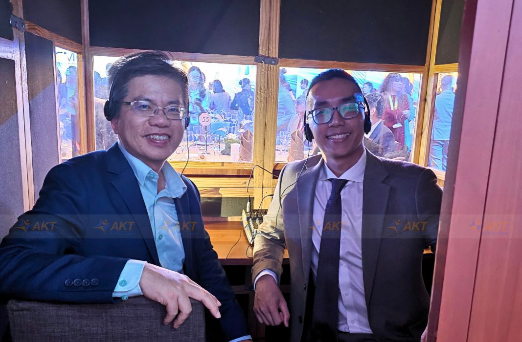 AKT's veteran MICE event interpreters 