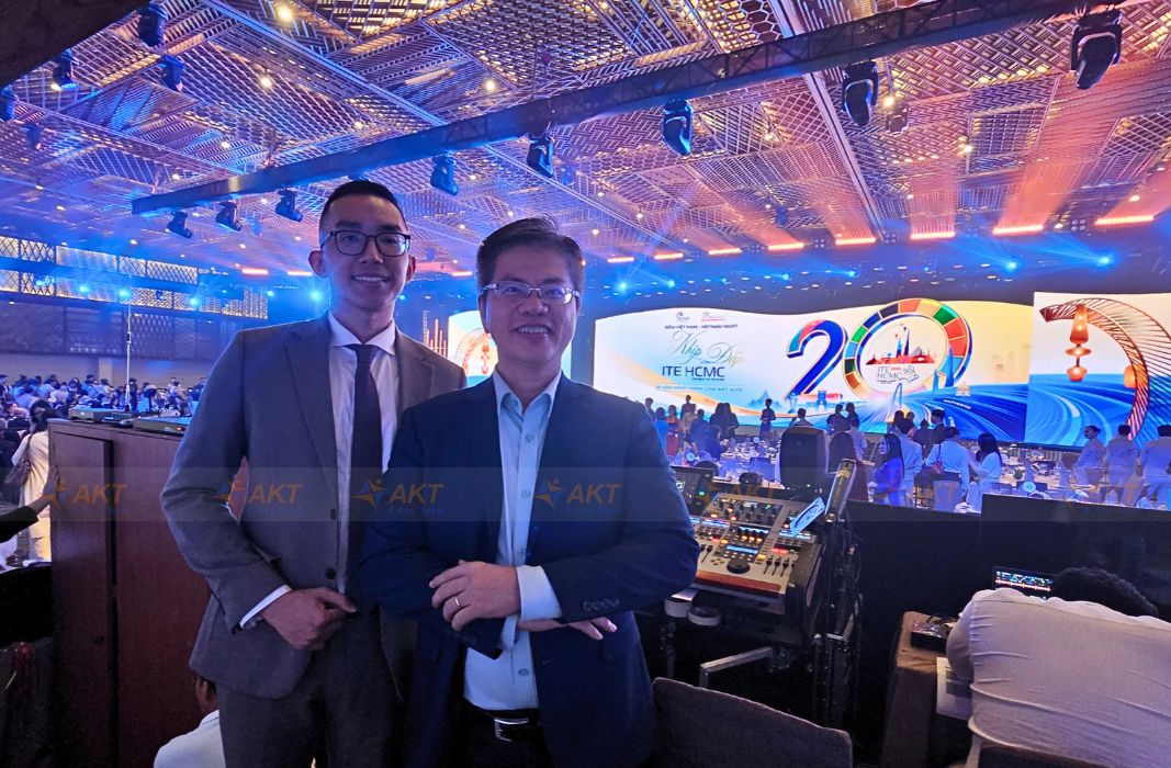 AKT team at MICE event